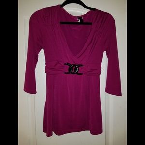 3/4 sleeve fuscia shirt with embellished belt